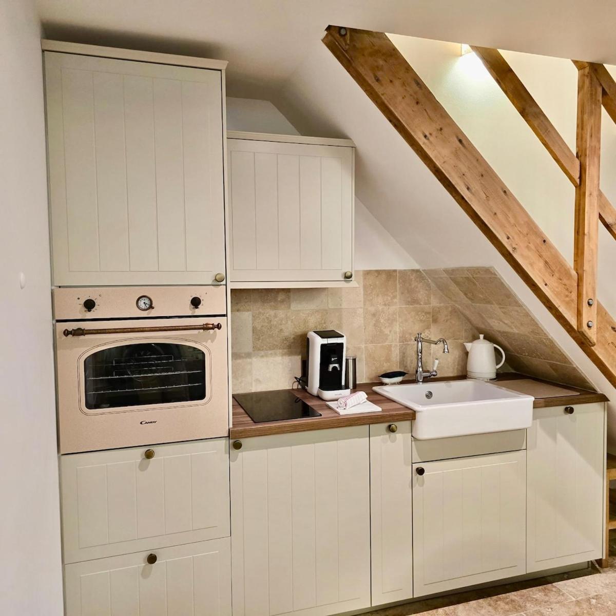 Le Cottage Maisonnette Dans Corps De Ferme Ollainville Extérieur photo